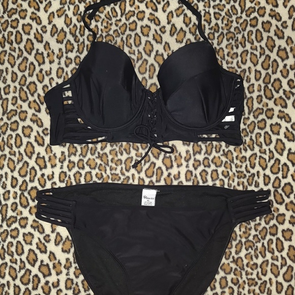 Other - 🆕New Black 2-Piece Bikini!